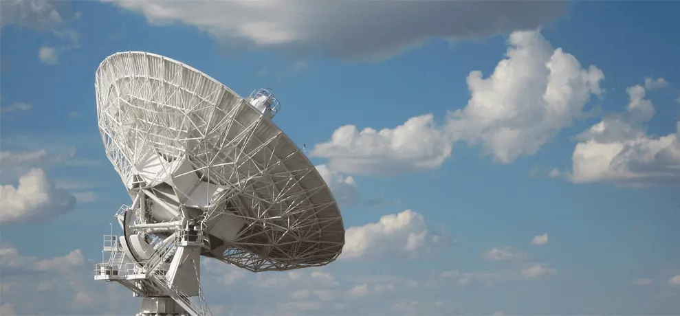 VCL-2145-DE: GPS/GNSS (1+1), PRC (G.811), PTP, NTP, IRIG-B